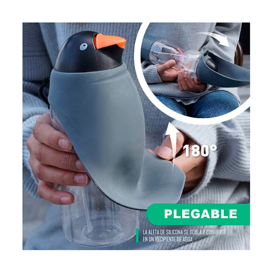 3 合 1 狗瓶：水、食物和便便袋，550 毫升。 